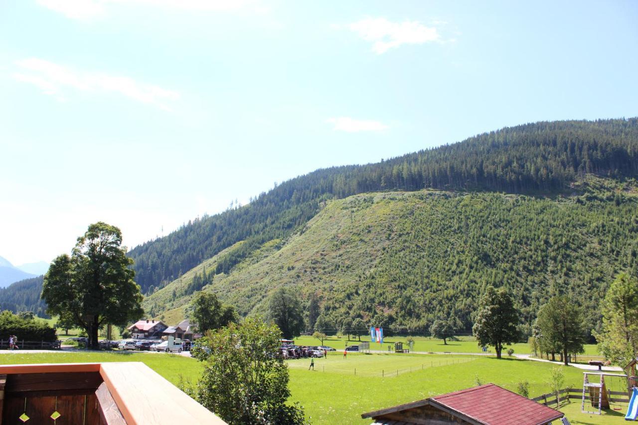 Apartamento Haus Bergquell Ramsau am Dachstein Exterior foto